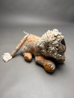 Kanti Goods Decorative Damask Cream and Orange Patterned Lion Plush Accent